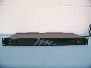 lot 57 image: Middle Atlantic Rackmount PD-915RC-20 9 Outlet 15 Amp Power Strip