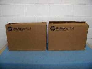 lot 127 image: (2) Hewlett Packard  HP P223 21.5 169 ProDisplay  Pro Display Computer PC LCD Monitors