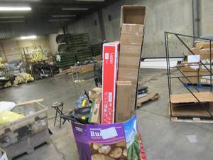 lot 116 image: Pallet of Store Overstock and Ecommerce Product and Returns