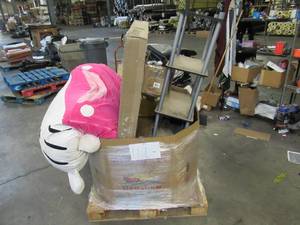 lot 119 image: Pallet of Store Overstock and Ecommerce Product and Returns