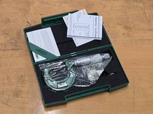 lot 21 image: Insize Outside Micrometer Set - 0-1  .0001 (in original packaging) with Case