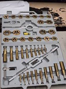 lot 34 image: Tap & Die Set with Case