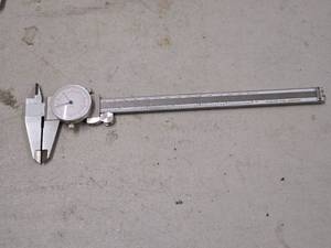 lot 40 image: 8 Caliper
