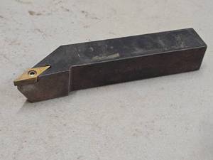 lot 122 image: Indexable Carbide Lathe Turning Holder SVJBR16-3D