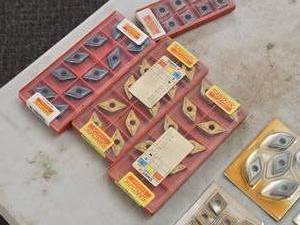 lot 165 image: Lot of (4 Boxes) CNC Carbide Insert Cutting Tools 10-count ( 40 total items )