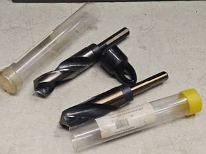 lot 175 image: Lot of (2) Westward SilverDenning HSS 118-degree Drill Bits 3132, 1 (in original packaging)