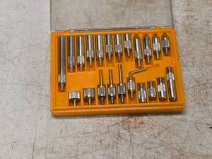 lot 251 image: Dial Indicator Point Set with Case