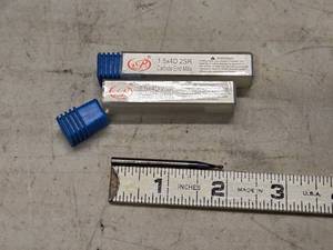 lot 253 image: Lot of (2) Carbide End Mill Bits 1.5x4D 2SR (in original packaging)