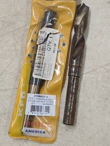 lot 296A image: Lot of (2) Drill Bits 2332 Black and Gold 12 Shank KFDRSD2332