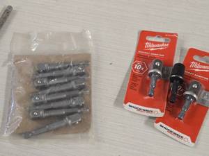 lot 316 image: Socket Adapters - (3) 12 and (8) 38