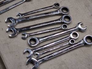 lot 342 image: Lot of (8) Gear Head Ratchet Wrenches