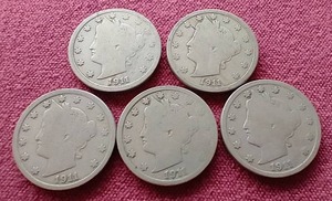 lot 15 image: (5) Liberty V Nickels