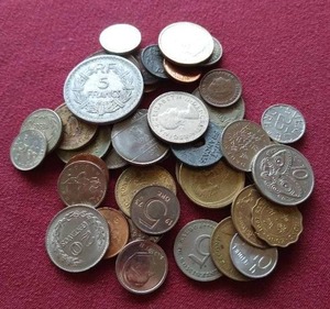 lot 29 image: Small Lot of Foreign Coins