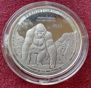 lot 35 image: 2022 Congo 1oz Silver Gigantopithecus 20 Francs