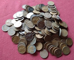 lot 119 image: (200) Wheat Pennies