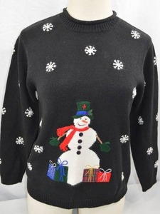 lot 335 image: Studio Works Snowman Holiday Sweater Large