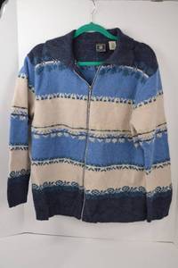 lot 349 image: Maurices Wool Blend Zip Cardigan Sweater - Medium