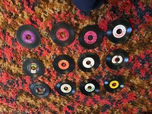 lot 16 image: 45 RPM RECORDS