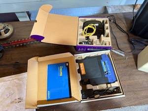 lot 47 image: INTENRET ROUTERS