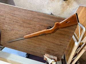 lot 61 image: 22 GAUGE LONG RIFLE