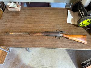 lot 62 image: OLD BRITISH 303 RIFLE