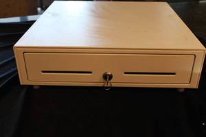 lot 21 image: Steel Cash Register Drawer with Key Lock and Removable Cash Tray