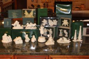 lot 104 image: Collection of Snowbabies Figurines with Original Boxes Includes Includes Mush and What Shall We do Today