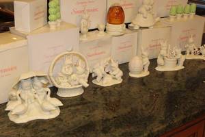 lot 146 image: Large Lot of Snowbunnies Figurines with Boxes and Limited Editions