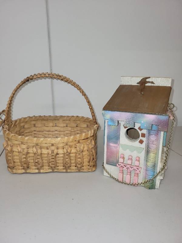 lot 99H image: Handmade Woven Basket and Signed Decorative Wooden Birdhouse