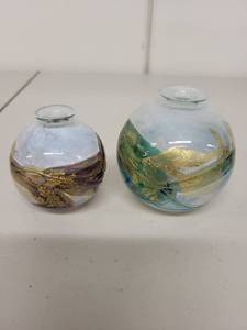 lot 21H image: Pair of Vintage Isle of Wight Glass Hand Made Vases with Gold Accents