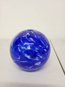 lot 33H image: Blue and White Swirl Hand Blown Glass Vase Globe