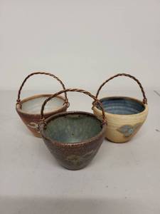 lot 38H image: Set of 3 Small Handmade Glazed Pottery Baskets with Twisted Wire Handles