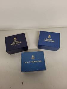 lot 49H image: Set of 6 Royal Worcester Egg Coddlers in Original Boxes