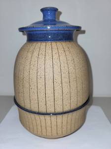 lot 53H image: T. Weber Pottery Lidded Storage Jar and Matching Bowl Set