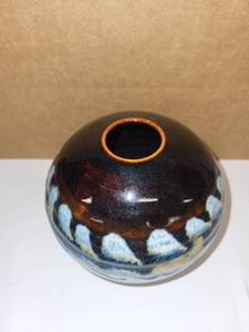 lot 65H image: Handmade Studio Pottery Vase Signed by Artist