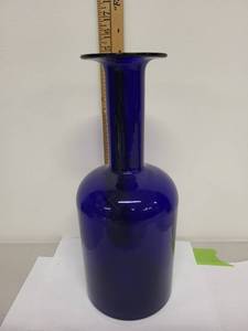 lot 85H image: Tall Cobalt Blue Glass Vase with Flared Rim