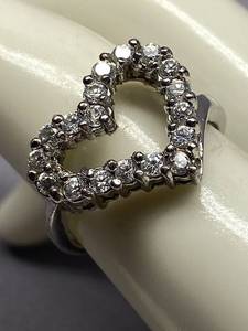 lot 17B image: Sterling Silver 925 Heart-Shaped Ring with Clear Stones Size 8.5