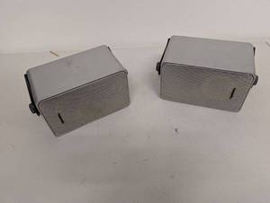 lot 18AM image: Vintage Realistic Minimus-7 Silver Speakers Cat No 40-2034 Pair Radio Shack