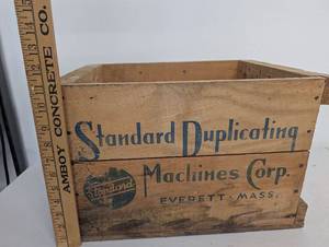 lot 22AM image: Vintage Wooden Crate Standard Duplicating Machines Corp. Everett Mass Original Branding