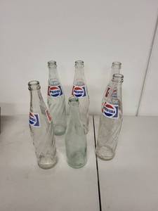 lot 39J image: Set of 5 Vintage 16 oz Pepsi-Cola Glass Bottles with Swirl Design