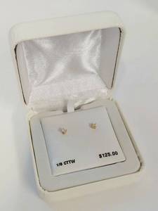 lot 52W image: 18 CTTW Diamond Stud Earrings in Gold Setting