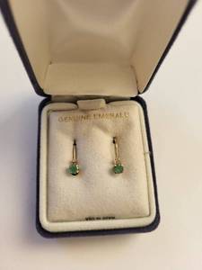 lot 117W image: 14k Gold Emerald and Diamond Earrings, 0.67 Grams
