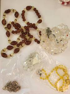 lot 150W image: Large Costume Jewelry Necklace Lot Mixed Beads and Colors