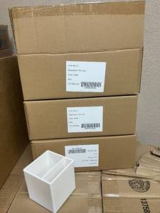 lot 103 image: White Pencil Cups