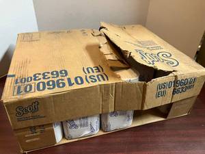 lot 85 image: Scottfold Paper Towels