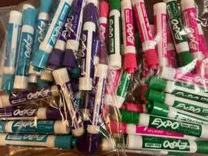 lot 120 image: Expo Dry Erase Markers