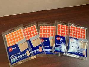 lot 68 image: Avery Orange Removable Labels