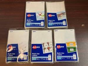 lot 65 image: Avery Removable Multi-Use Labels