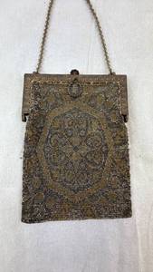 lot 58 image: Antique Beaded Evening Bag with Chain