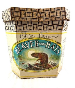 lot 74 image: Vintage Beaver Hats Brand Hat Box